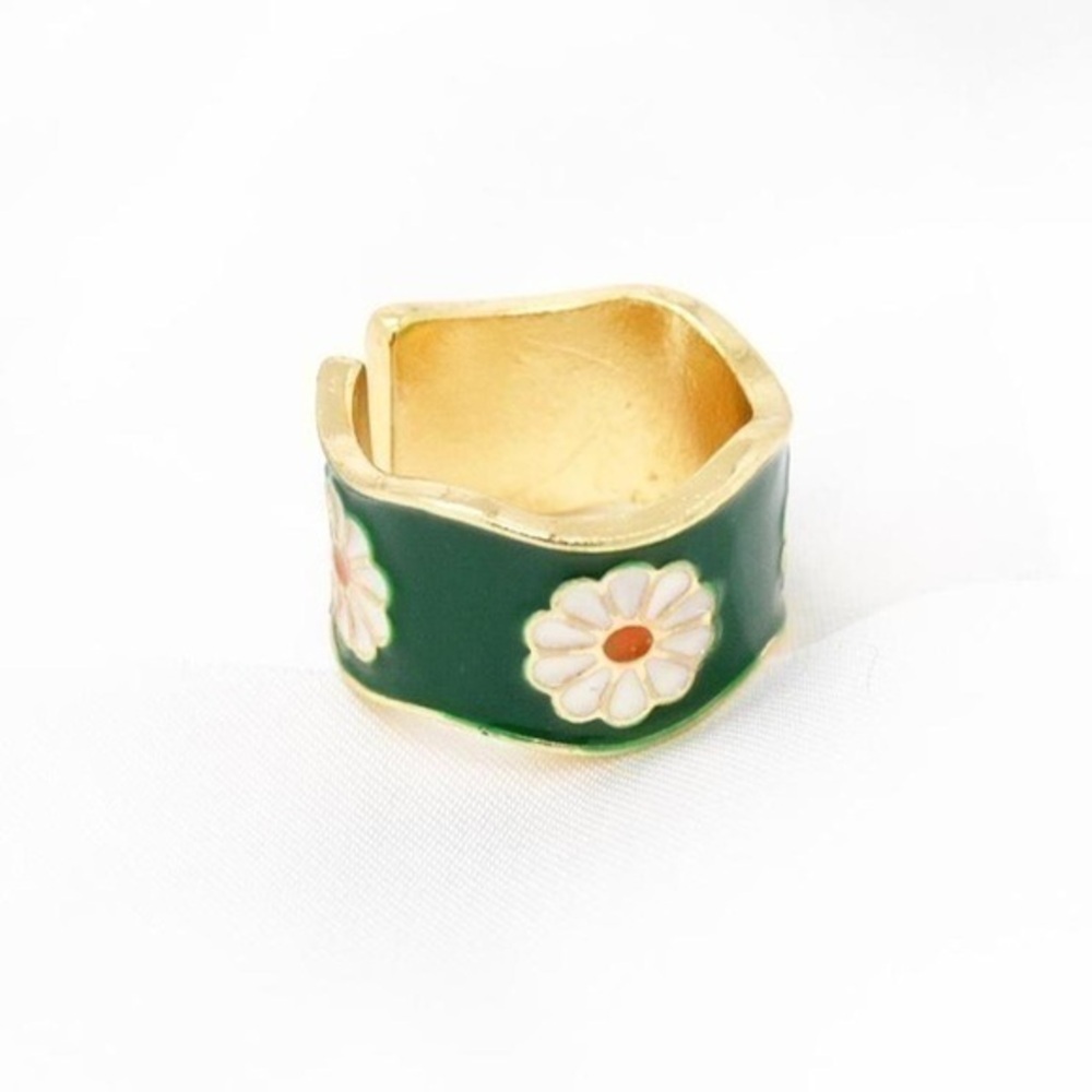 Green Enamel Flower Ring